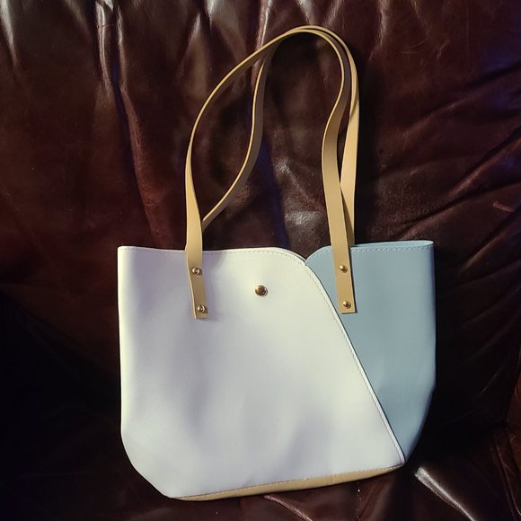 NEW Blue and White Tote Bag - Picture 2 of 2